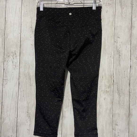 Xersion Leggings Women Small Fitted Spacedye black Mid Rise Stretch‎ capris - Picture 4 of 4